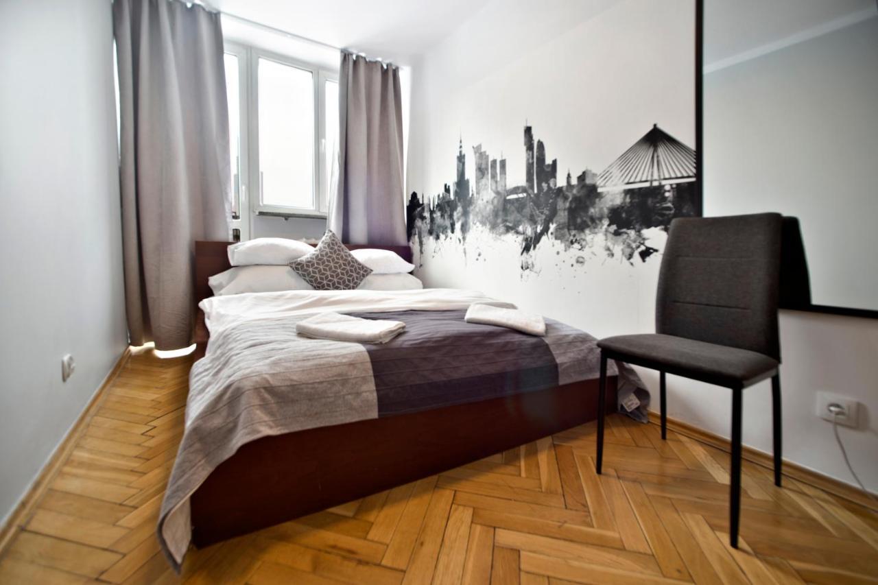 Hala Mirowska Apartments Varşovia Exterior foto