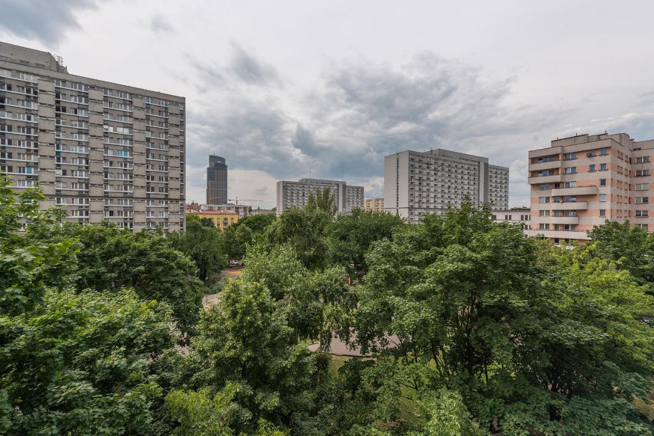 Hala Mirowska Apartments Varşovia Exterior foto